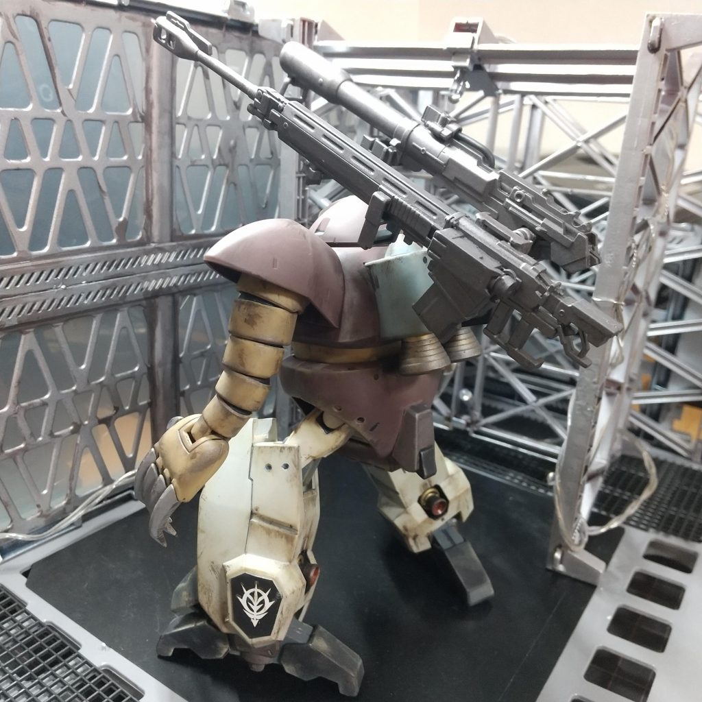 ジャブロー潜入–4枚目/制作者：まつじゅん