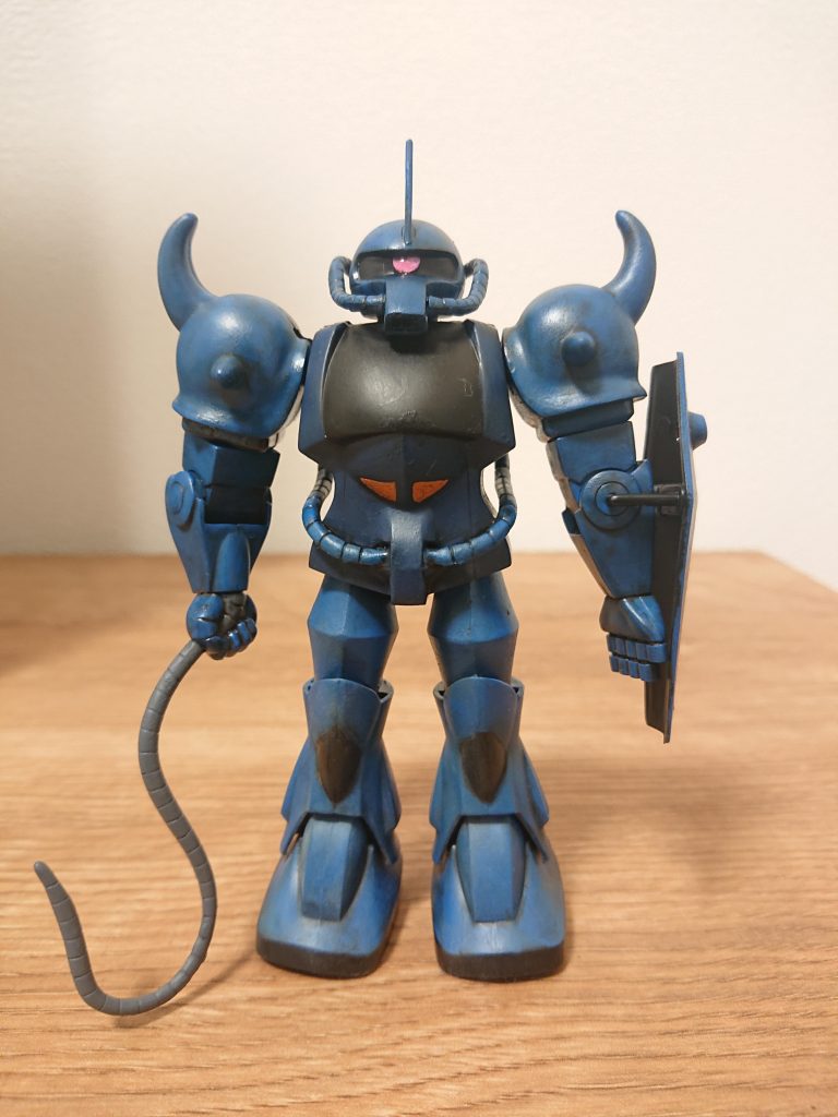 正面。かっけぇ…