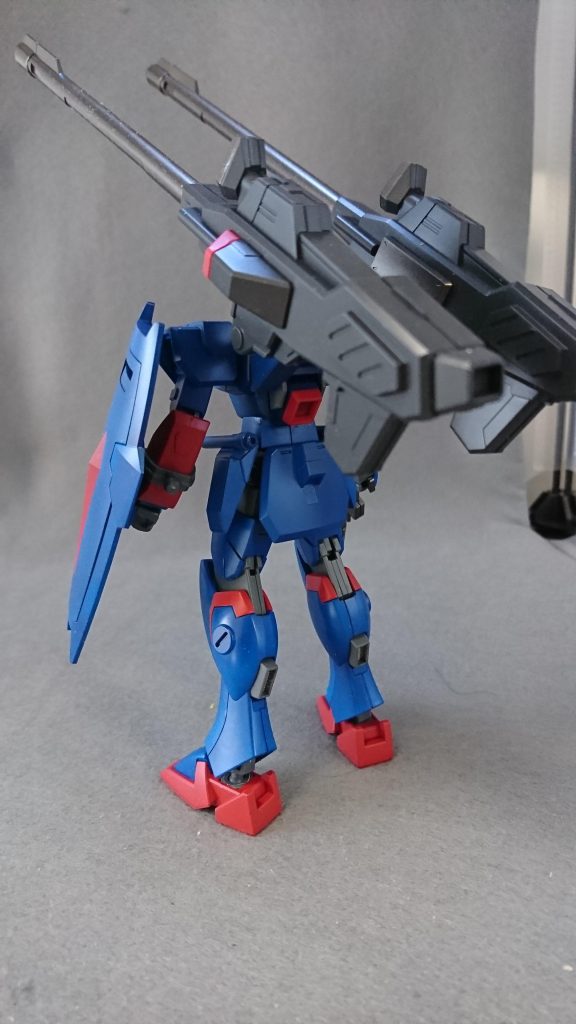 後ろから。うん、ドッペル砲がデカい(確信)。これでベース無しで自立できているんだからスゴいわホント。