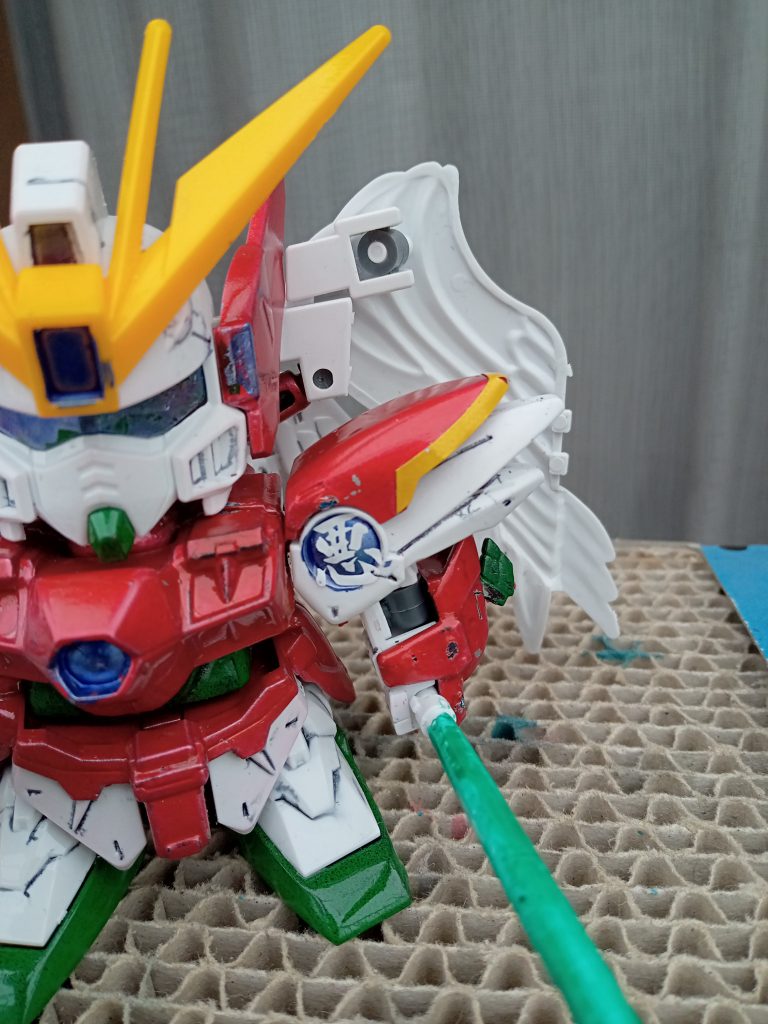 左肩に【悪】というデカールを初めてやりました。カラーリング的に似合う漢字ではないでしょうか？