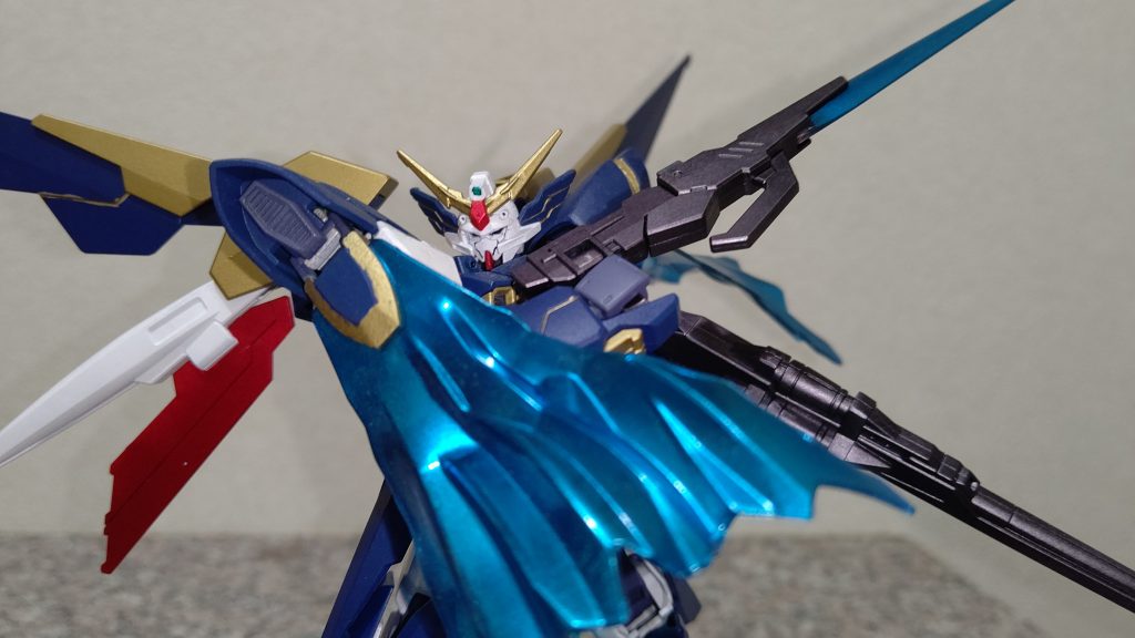 ちょっぴりアップ翼の辺りの筆塗りの線が震えていて大変お見苦しいですが、楽しかったです。