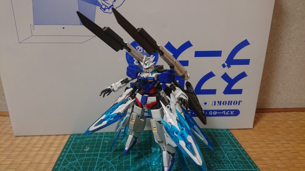 全域対応大型攻略兵装サテラグニダイト。サテライトキャノン・高インパルス砲アグニ・アロンダイト ビームソードの3種の機能を1つに融合させた本機体の持つ、最高火力の兵装。超遠距離・遠距離にはサテライトキャノン、中距離にはアグニの砲撃を叩き込める他、砲撃後に発生する莫大な熱を無駄にしない試みが成されている。