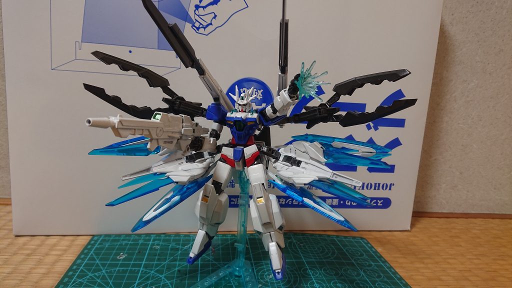 全武装を展開、フリーダムやストライクフリーダムのフルバーストモードも可能。更に本機体は、ガンダムレギルスとG-セルフ・パーフェクトパックの武装を融合させた『禁断の必殺武装』を備えているが、製作した青年は『真に使うべき時が来るまでは、絶対に使わない』と封印している。