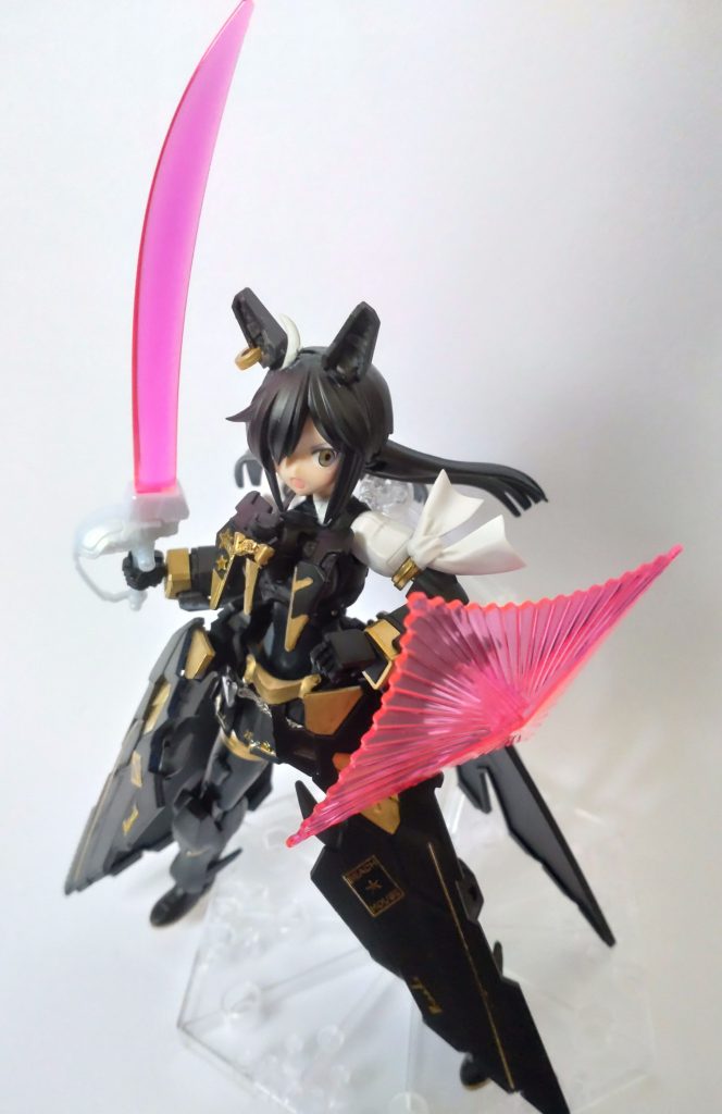 武器はパチ組で申し訳ありません。元々装備させる気は無かったのですが、ガンプラなのでとりあえず1枚だけ撮りました。