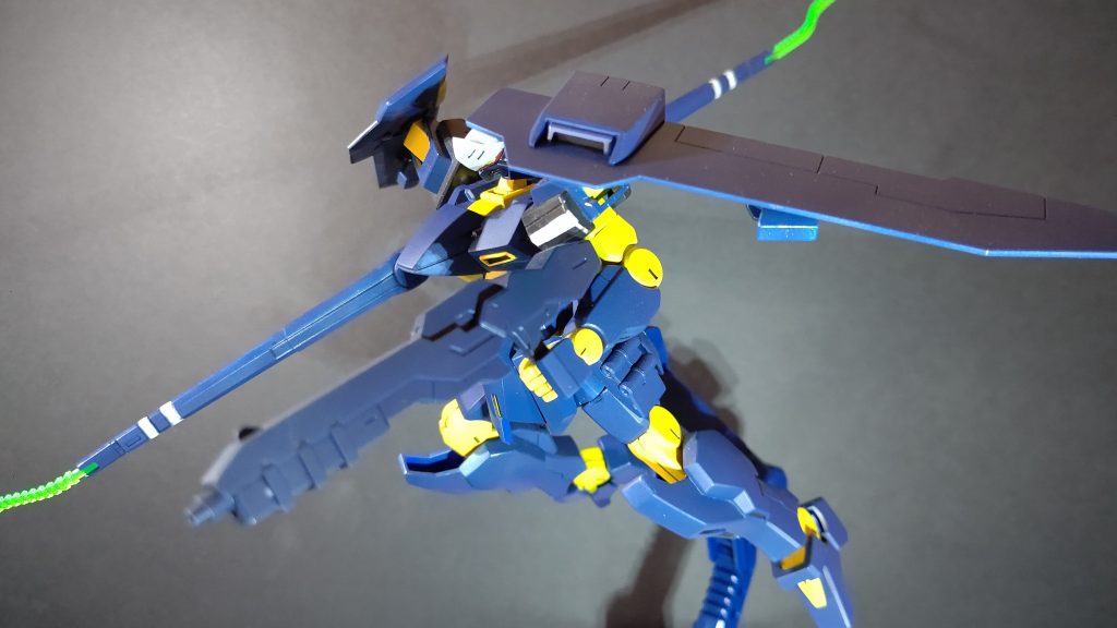 米海軍の曲技飛行隊、ブルーエンジェルスカラーで塗装。所属がアメリアというのもイメージソース。