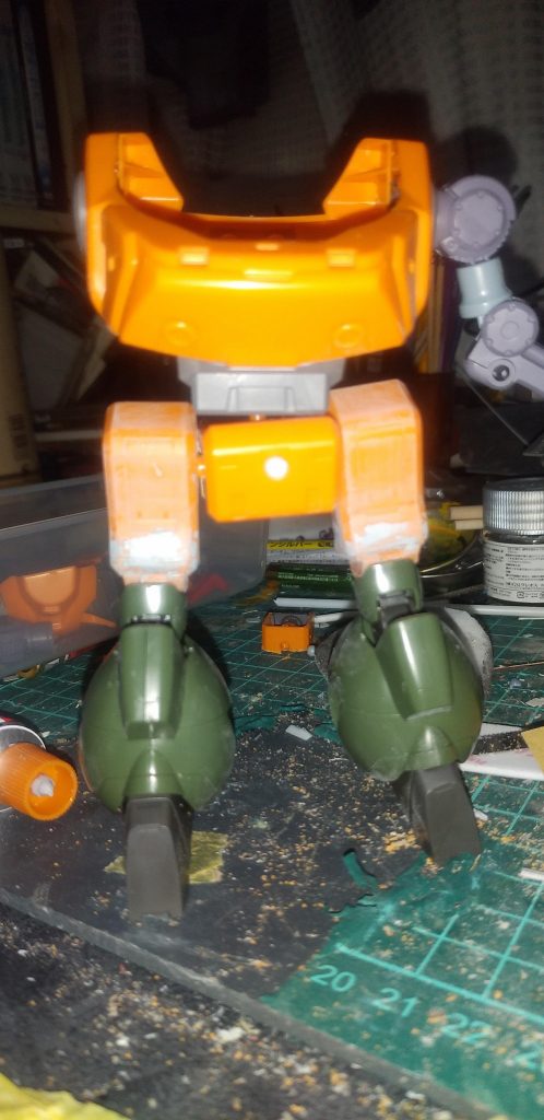 太もも間延びした感じだったからカットしてみました。