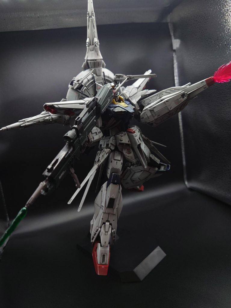 ウェザリング。ガンダムマーカーとメラミンスポンジ使用しました。