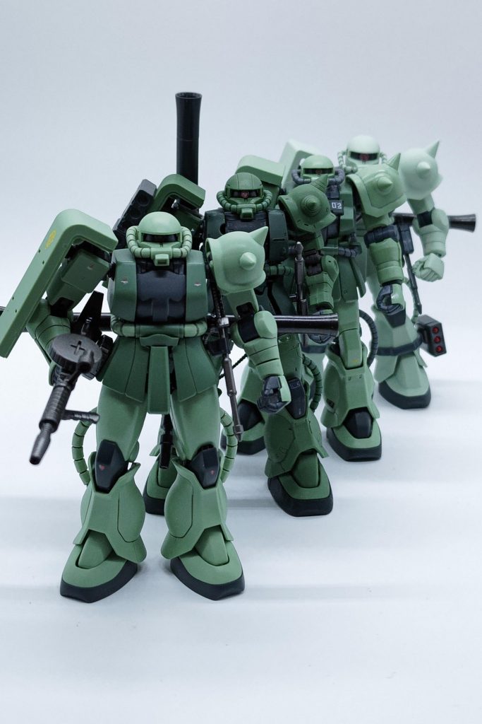 手持ちのHG ザクの系統です。それぞれの要素を取り入れており、発見しながら組み上げるのが楽しかった…次作る時は、オリジナルザクでも作るかな。
