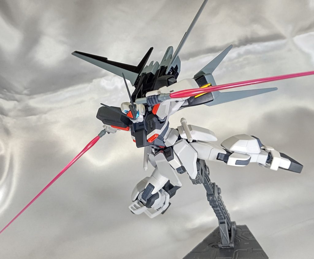 作成動機としては、ダガー系はバリエーション多いんだからウィンダムもバリエーションがあってもいいよなと、ふと思ったのがきっかけです。世の中がもう少し落ち着いて、ウィンダムがたくさん買えるようになったら、他にも色々なバリエーションのウィンダムを作りたいですね。