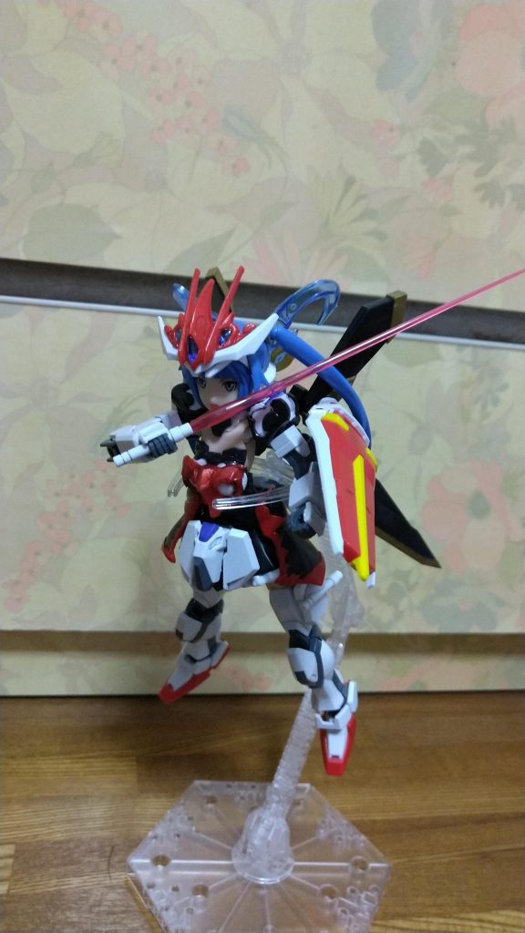 エールストライカーが無いため、代わりにキラービークを装備。