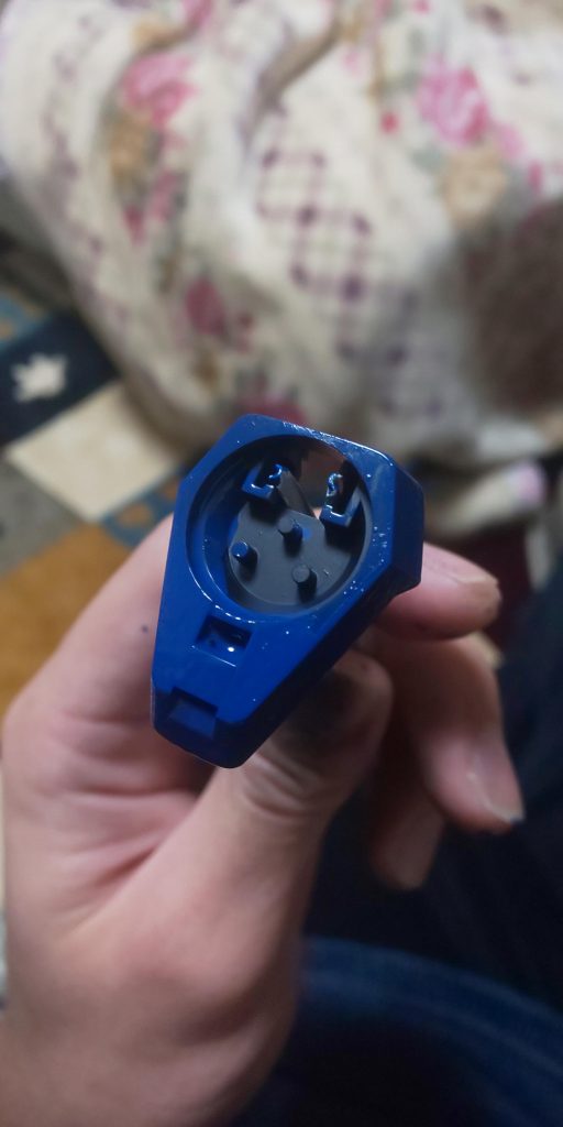 ここからは制作工程。過去最高にトライアンドエラーを繰り返しました!まず調色で大苦戦。