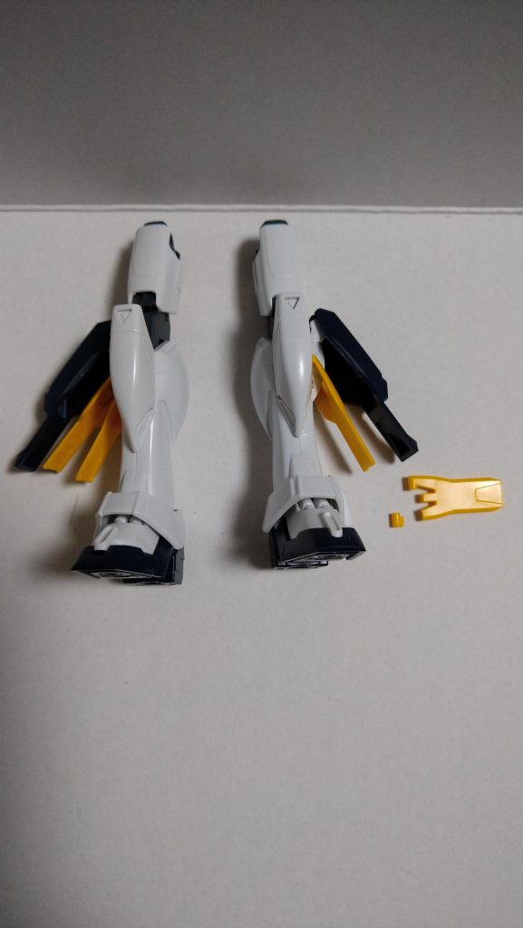 仮組みでやっちまったりw1枚なくても、開かなければ問題ないということで減らしました。