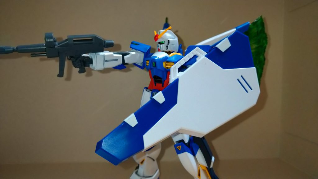 光の翼のエフェクトパーツ自作しようとしたけど、これじゃない感がすごくてやめた。ガンダムマーカーは匂いもなく、簡単に塗り直しが出来てお手軽って言うのがわかった。
