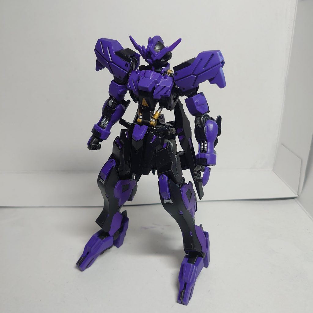 最後に、バックパックとサイドアーマーを外した状態