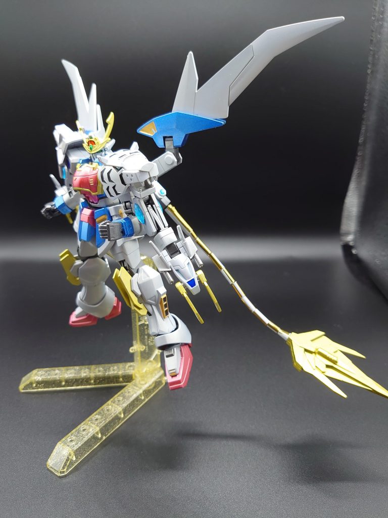 背中の盾？の代わりに、龍らしく尻尾つけてみました。