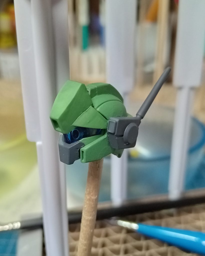 カメラ内をシャインシルバーで塗装。