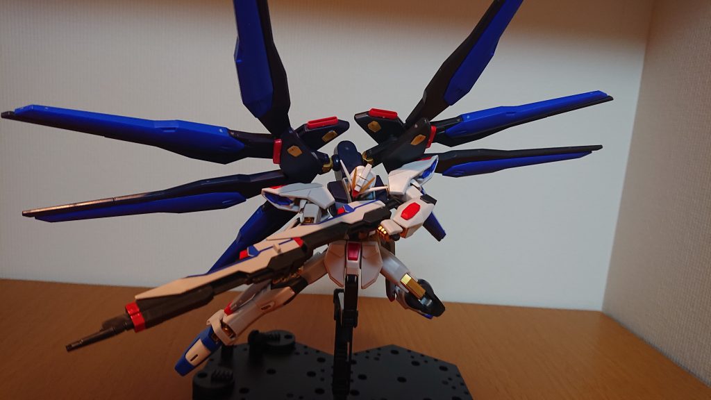 HG ストライクフリーダムガンダム 光の翼エフェクトセット–3枚目/制作者：刺身オレンジ