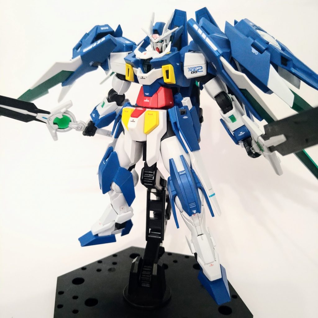 変形するダブルオーダイバーをコンセプトに制作しました。