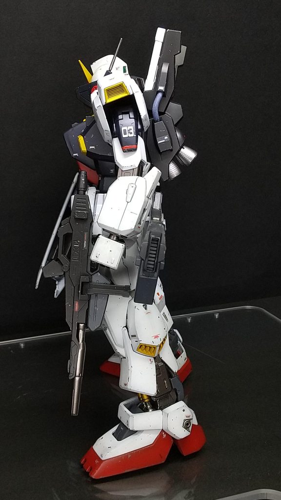 リペイント後、自分なりのチッピングをしました。