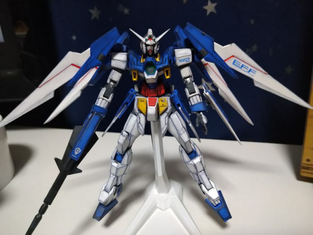 全身のスジボリ、膝の改修、羽と頭部のシャープ化、羽の部分塗装、デカール張り、リアルタッチマーカーで仕上げました