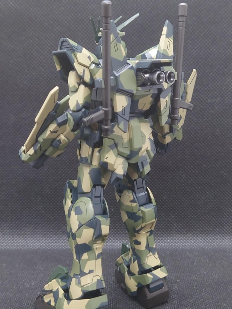 ブレイジングガンダム_スプリッター迷彩仕様–3枚目/制作者：@xaskaka07