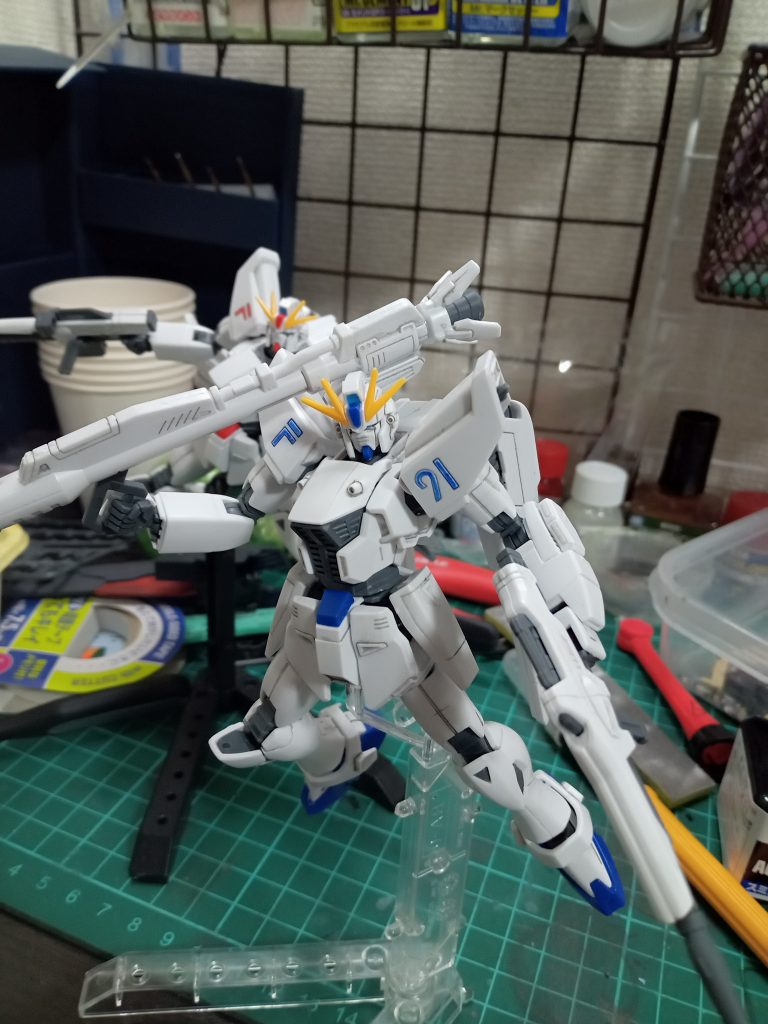 2号機をのアップバージョン今回は、簡単仕上げでお見苦しいところもありますが、積みプラ消化と抱負達成のため簡単ですが投稿しました!来月はMSではなくマゼラトップを投稿したいな…って思ったり、マーク2達の改造もしていきたいな…と悩んでしまっていますよw