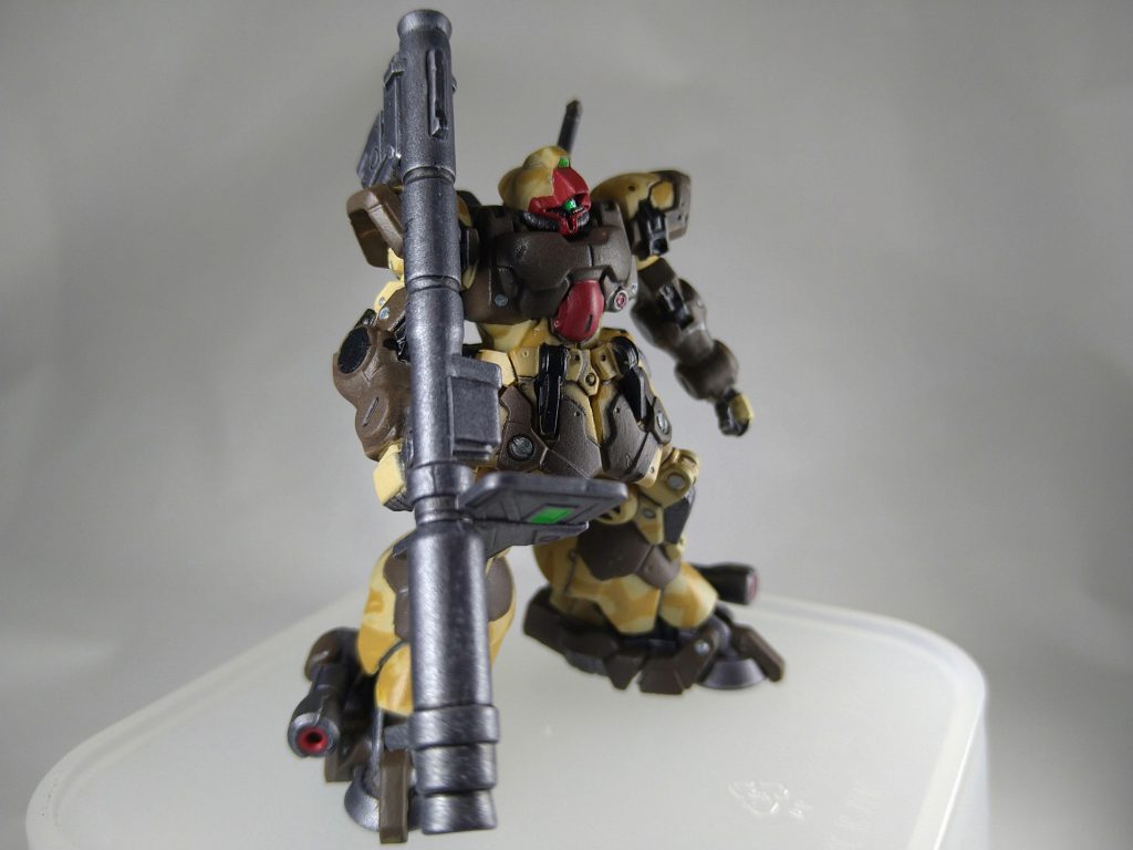 かなり塗りムラあるので、画像をズームして見るのは勘弁して下さい😅。ガンプラの供給が安定するまで、暫くアーティファクトで腕を磨こうと思います。