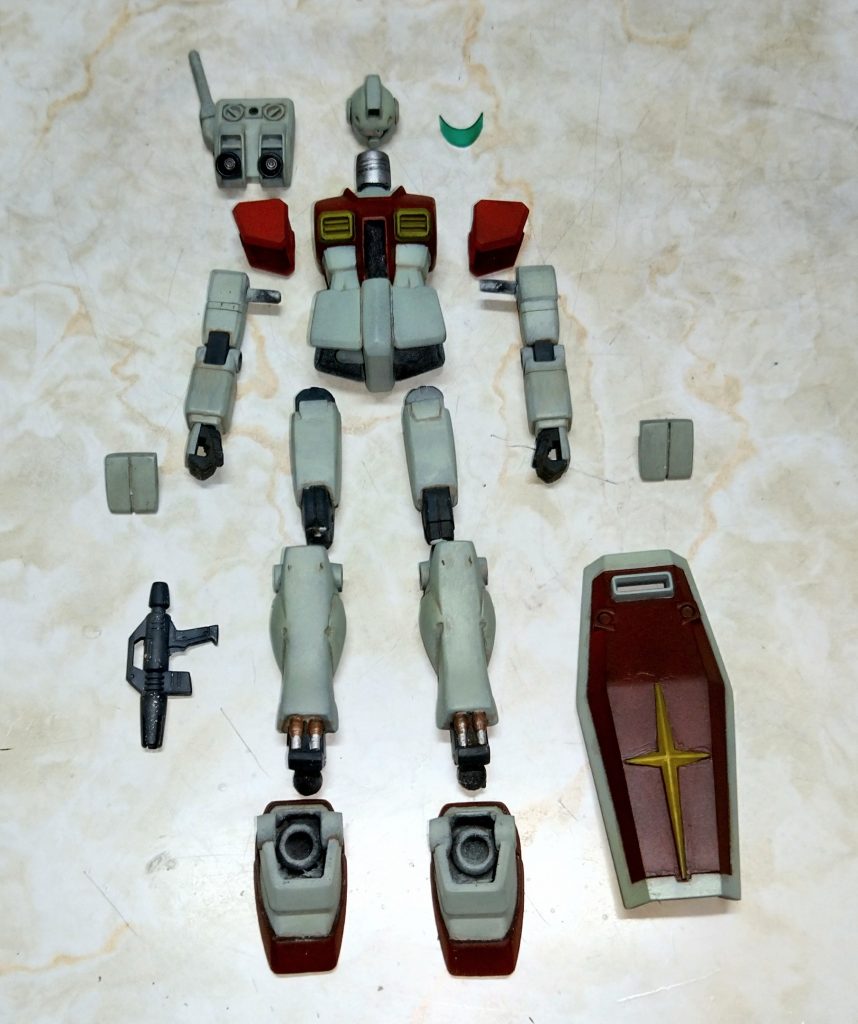 関節部を一部後ハメ加工、後はポリキャップ及びボールジョイント化してます。