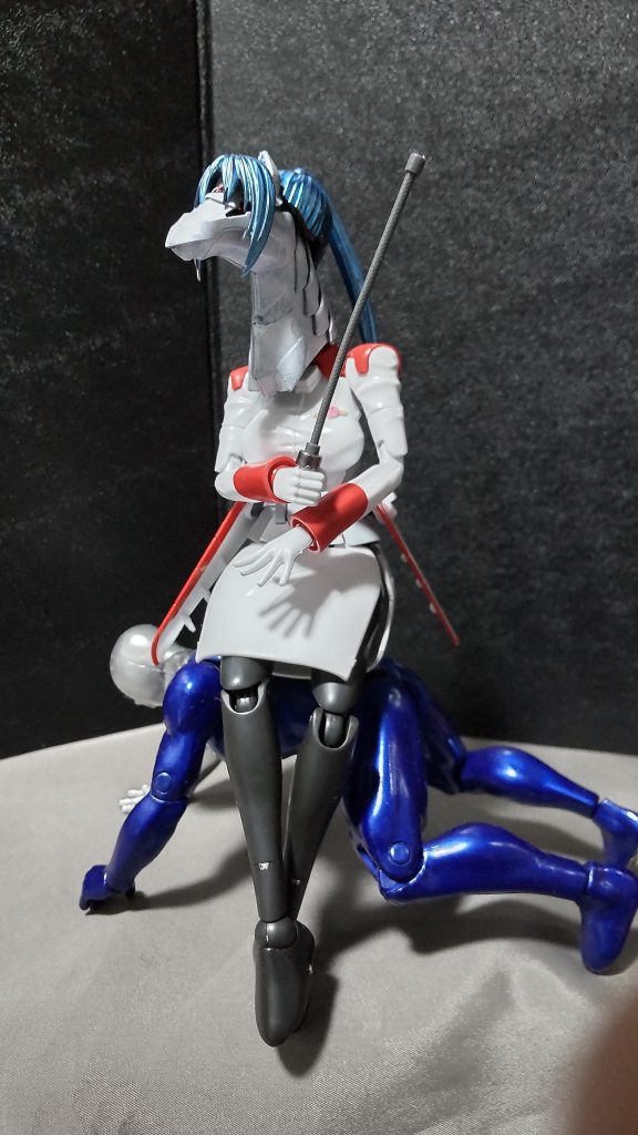 UMA娘による馬の調教「我々の世界ではご褒美です(?)」その調教っぷりに沙織お嬢様からも一目置かれているようだ。