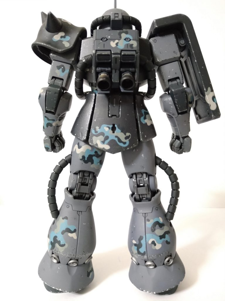 後。ウェザリングはサビ抜き(笑)チッピングはやや派手め。敵を多く屠るエースほど、爆風を食らうのではないかと。宇宙って難しいですね。あ、考えてみると宇宙の汚しはこれが初めてでした。