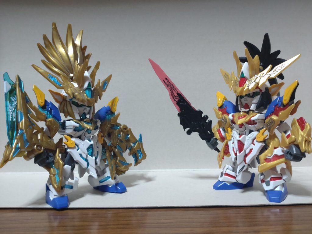 ・通常の劉備と比較新規パーツは、髪とアームドアーマーに相当する箇所のみで、あとは成形色が違うだけっスね色が違うだけでこうも見違えるとは…