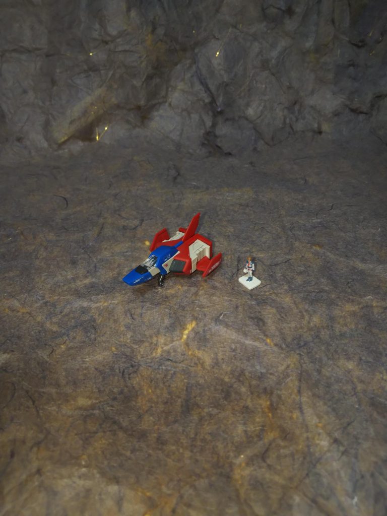 コアファイターとフィギュア