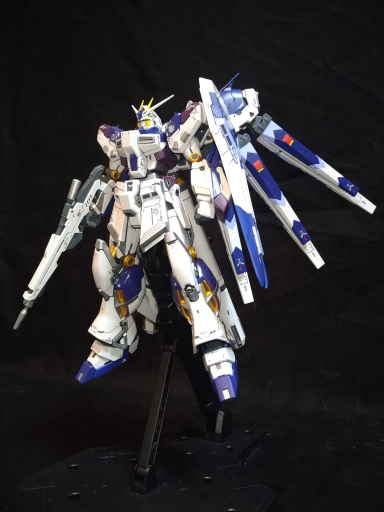 全面塗装は小説版に寄せた青紫をベースに細かな色分けでディテールを増やしました