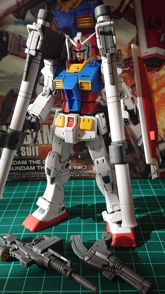 デカールを貼る前ですが、すでにカッコイイ!!