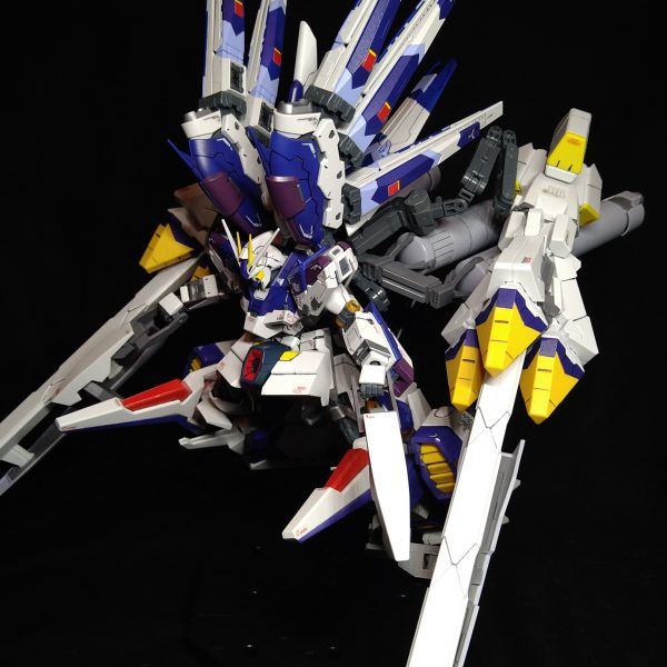 強襲型Hi-νガンダム