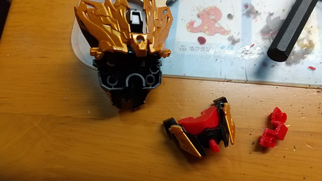 【追記】目はこんな感じで着脱して、変えやすくしています