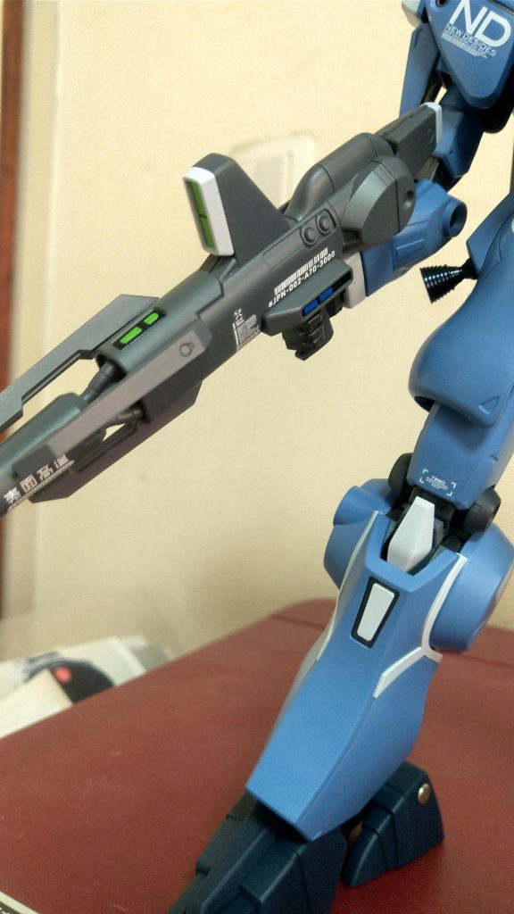 ビームライフルにもデカール貼ってみました。