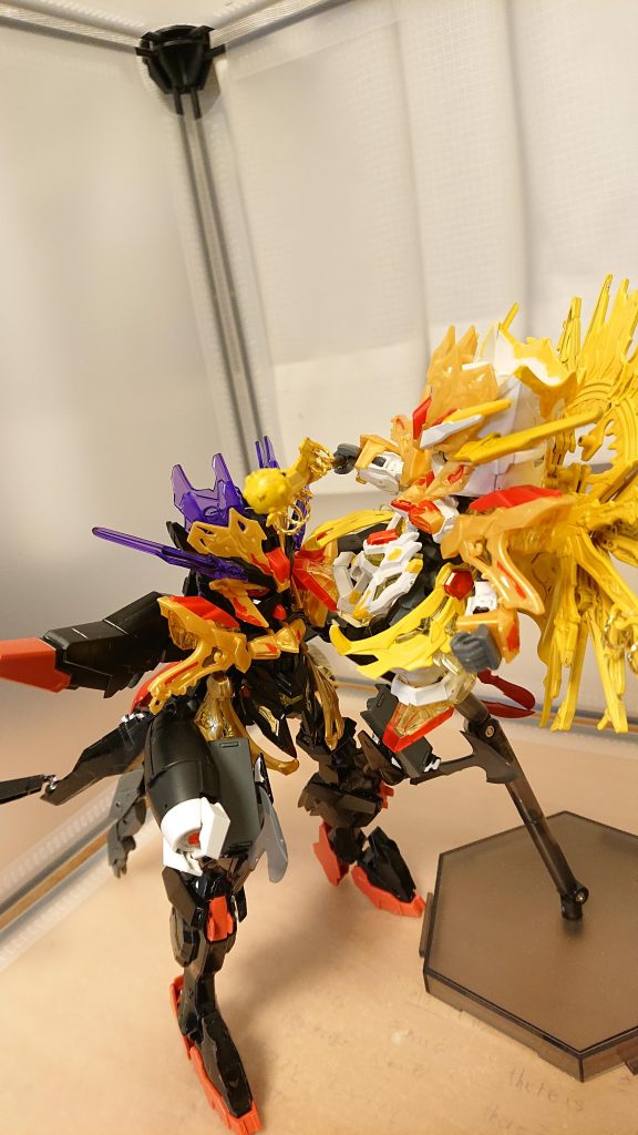 黄袍怪[私の頭が何だっぶへぇ〜〜〜]喋り出した黄袍怪に三蔵は法力を宿したキックを炸裂三蔵[負けることが解ってるのに随分な余裕ですねぇ]