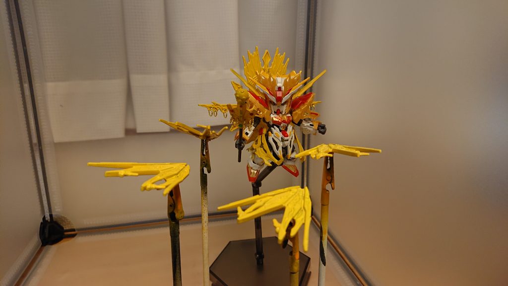 すかさず三蔵は聖陣宝羽を繰り出し猛攻を仕掛ける