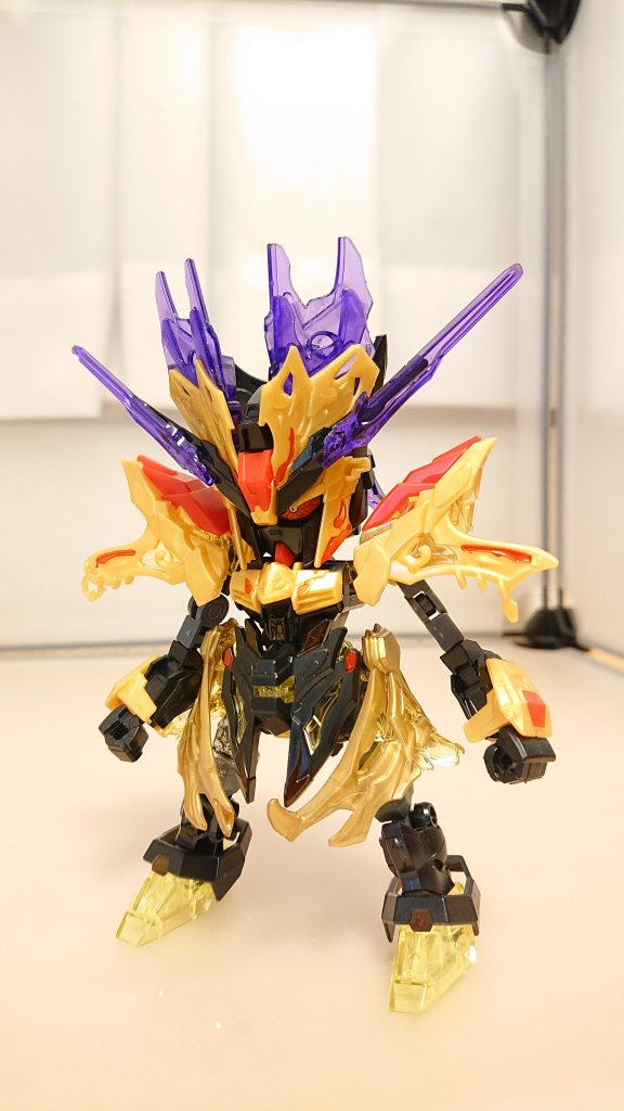 黄袍怪（こうほうかい）ストライクフリーダムガンダム魔王四天王の一人でナルシストにしてひねくれた性格をしている美しい人間や不老不死に執着しており逆に醜い者や自分以外の妖怪を酷く毛嫌いしている彼自身も醜い妖怪の姿をしているがそれを隠す為に変化の術で美しい人間に化けて人を騙し食べる習性をもっているさらに人間や妖怪を喰らうことで喰らった妖怪の部位や能力を取り込むことができる