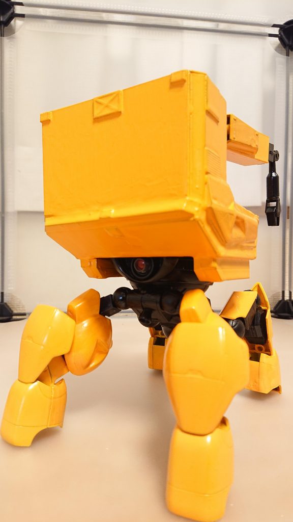 ウォドムファイドマークⅡ以前製作したウォドムファイドをより原作の姿に近づける為にプラ板とプラ棒でヘルメットを製作更に脚部を1/100ガンダムグシオンの装甲を使ってボリュームをアップ