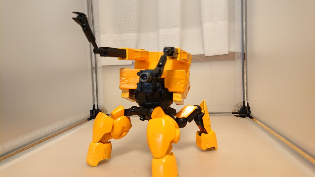 本体を回転させて作業形態?も再現可能但しアニメのように弾薬の装填は出来ません