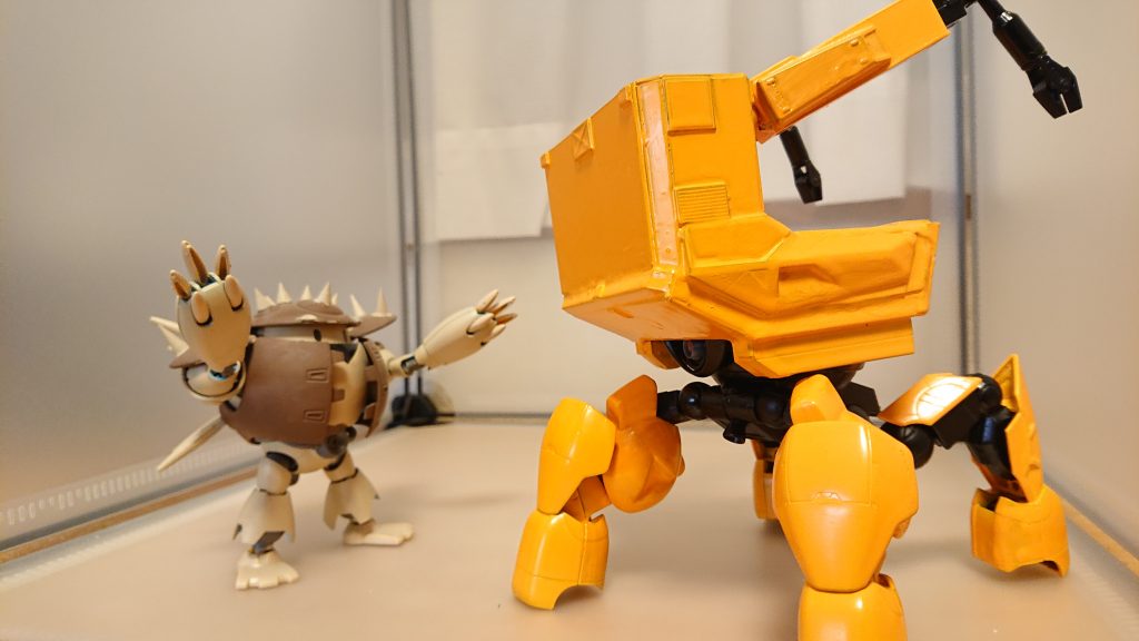 あまりの変貌した姿にハリカプルもビックリ!そしてこのツーショットターンAに出てくる機体がモデルになった者同士の共演になった