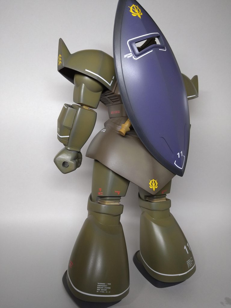 後ろ姿が更に良いです。膝裏、後で筆塗りしときます。。