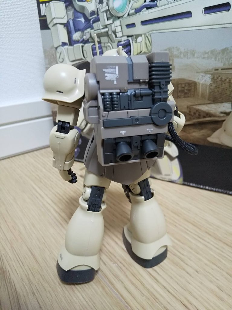 バックパックがメカメカしくてテンション上がります。