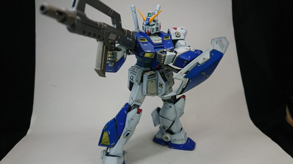 全体のカラーリングは少しアレンジしてます。