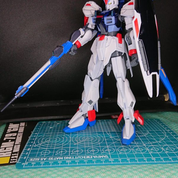 RE/100 ガンダムMk-III(フリーダムカラー)