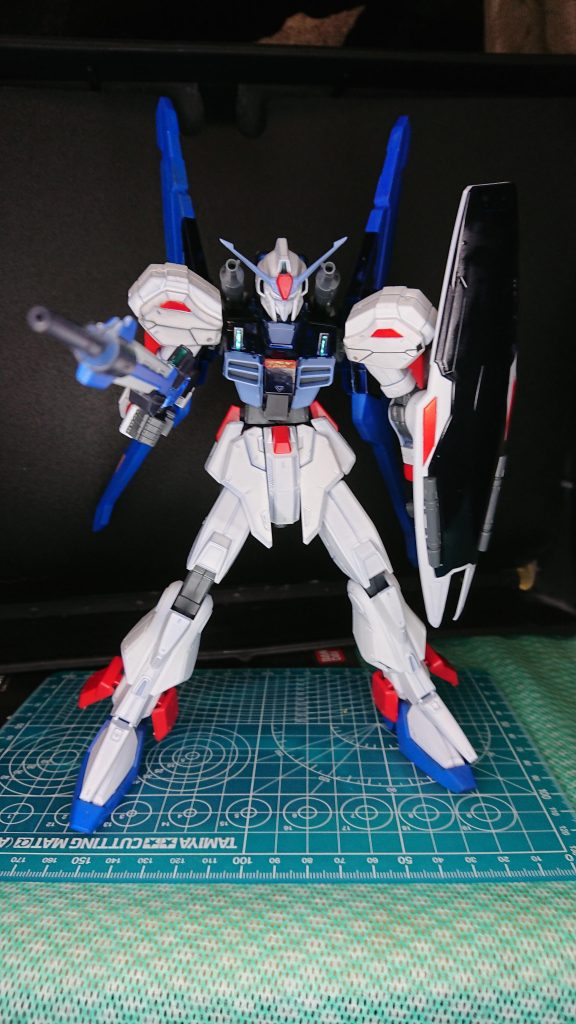 ビームキャノン構え