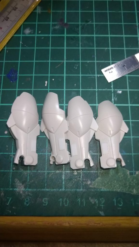 こちらもプラ板を貼ってますが…目立たないという難点が…