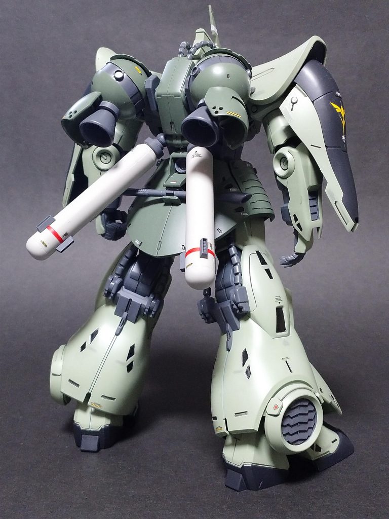 近藤和久版Zガンダムの作中では球形のポッドにベクタードノズルの組み合わせでしたが、ﾌﾂｰのバーニアノズルにしてあります。
